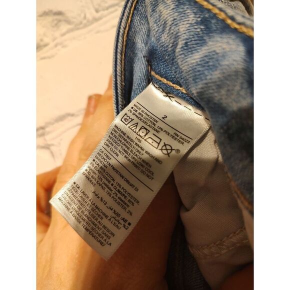 Old Navy Rockstar skinny embroidered jeans size 2 * - Picture 5 of 5